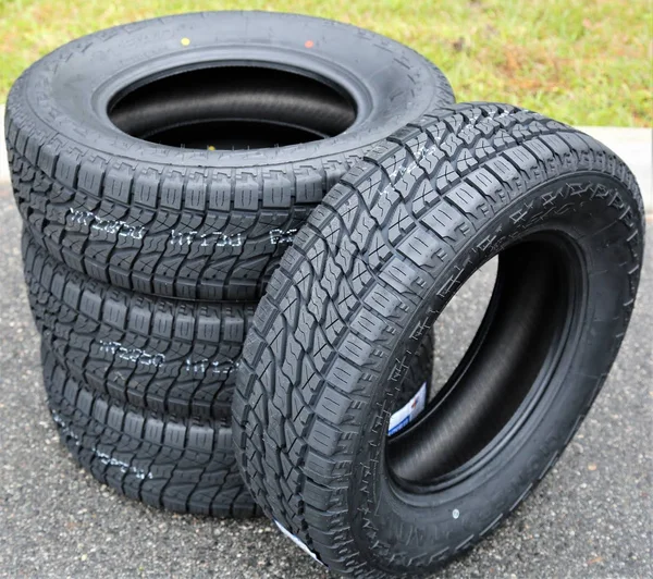 Leao Lion Sport A/T 30/9.5R15 104S