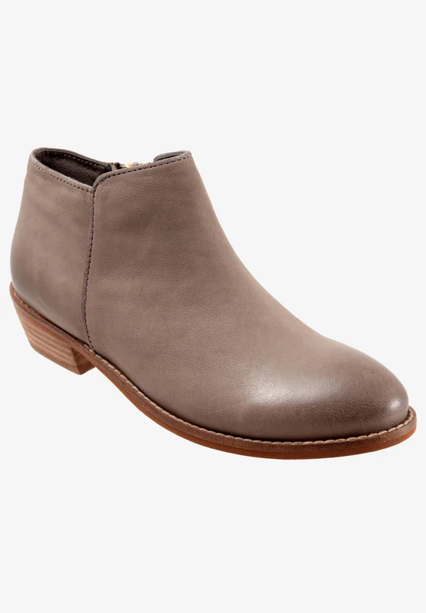 SoftWalk Women's Rocklin Boot, Size: 9.5, Light Grey Leather