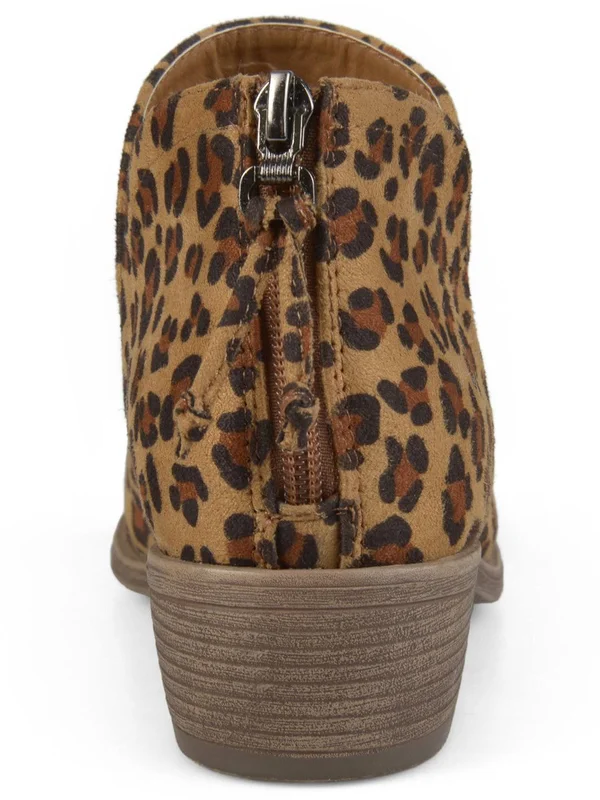 Journee Collection Women's Livvy Bootie - Leopard