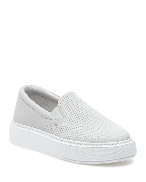 J/Slides Delia Leather Sneaker - 7.5, White Multi