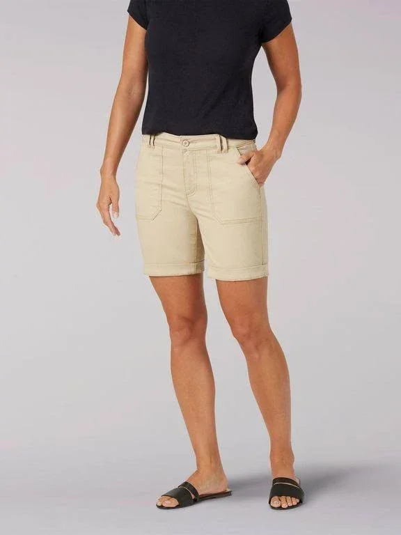 Lee Women's Regular Fit Utility Chino Walkshort