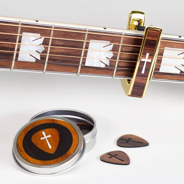 Indian Rosewood & Cross Mop & Black Chrome, Thalia Capo 200