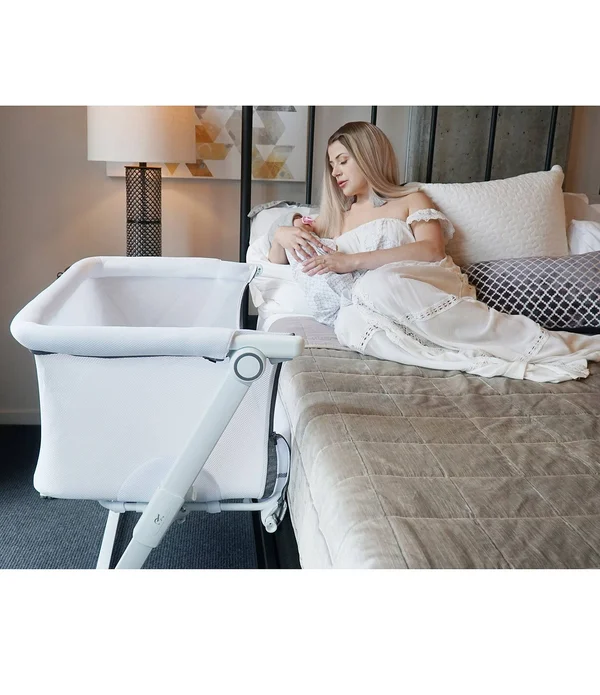 Venice Child - Sunset Dreaming Portable Bassinet Grey