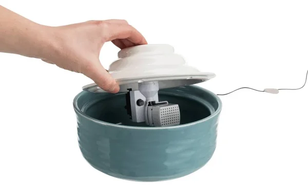 Trixie Drinking Fountain Vital Falls in Ceramic 1.5 LT (Petrol, White)
