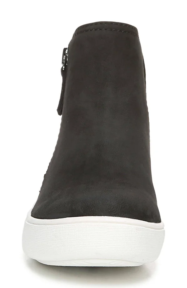 Naturalizer Miranda Sneaker - Black - 4.5 M