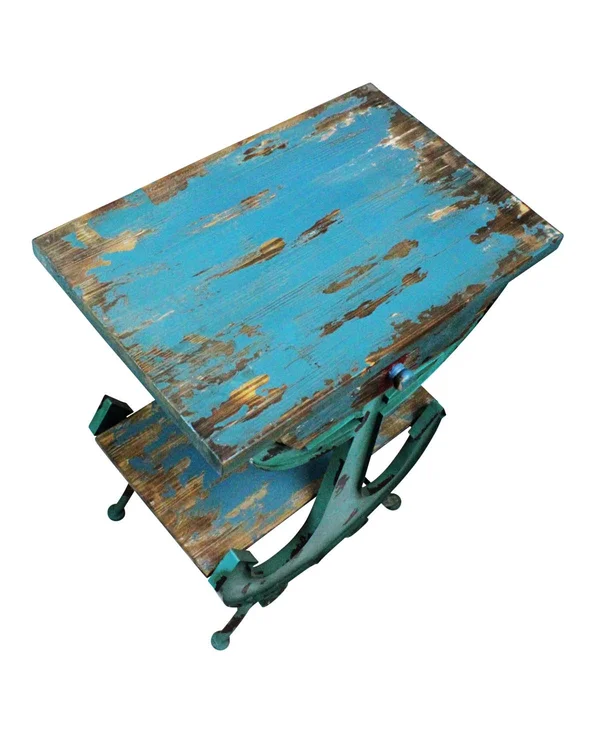 Design Toscano Anchors Aweigh Vintage Coastal Side Table