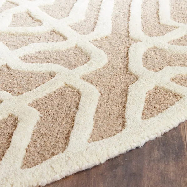 Safavieh Cambridge Gold & Ivory 3& x 5& Rug