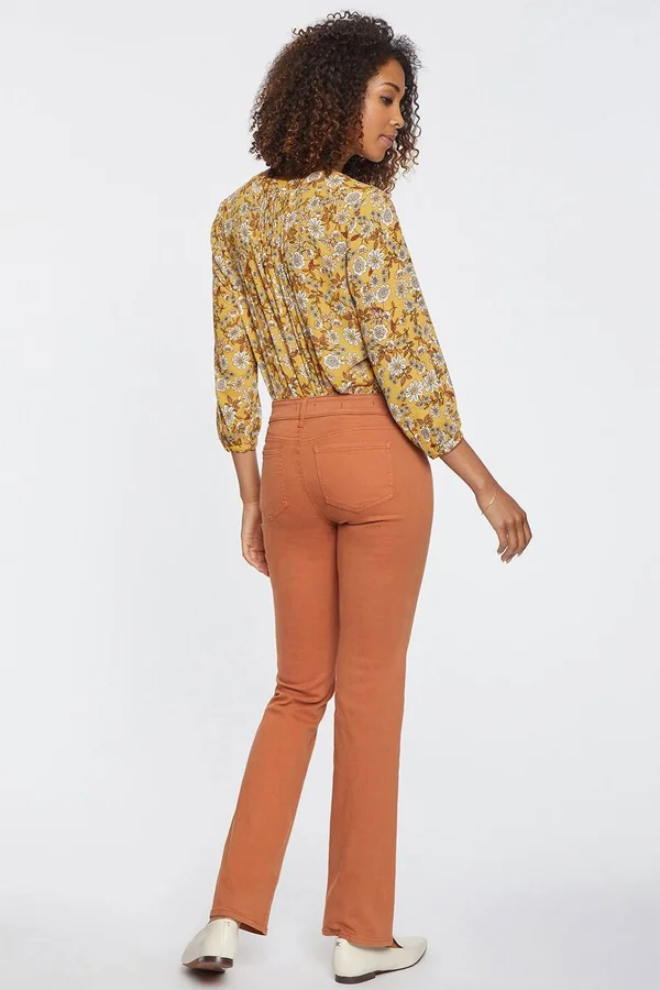 Nydj Marilyn Straight Leg Stretch Jeans, Size 6 in Walnut at Nordstrom