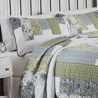 Porch & Den Sarala Stripe Patchwork Pattern Quilt Set (Full - Queen), Blue