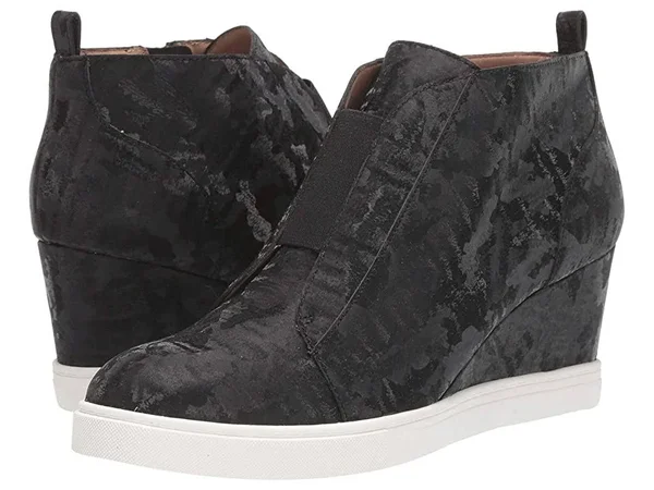 Women's Linea Paolo Felicia III Wedge Sneaker, Size 5.5 M - Black