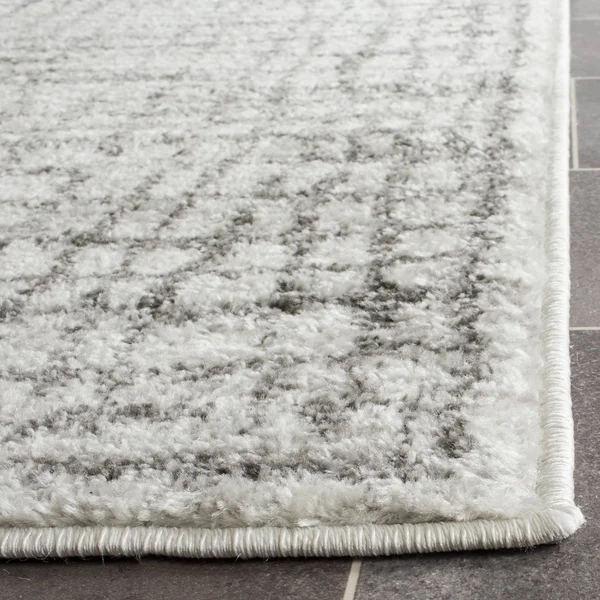 Safavieh Adirondack ADR103B 5&1x22 x 7&6x22 Silver, Ivory Area Rug