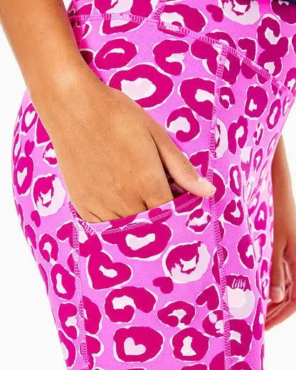 Lilly Pulitzer Women's UPF 50+ Luxletic 21x22 Weekender High Rise Crop Legging (Mandevilla Pink Dont Be A Cheetah) (Size XXS)