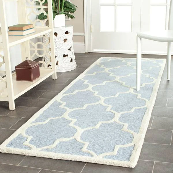 Safavieh Cambridge Light Blue/Ivory 2 ft. 6 in. x 6 ft. Rug Runner