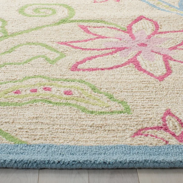 Safavieh Kids SFK362 Ivory/Blue 6& x 9& Area Rug