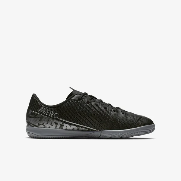 Nike Kids& Mercurial Vapor 13 Academy Indoor Soccer Shoes - Black