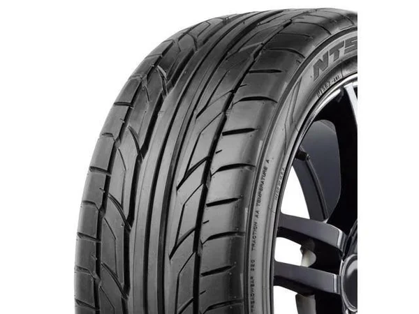 Nitto NT555 G2 : 295/40R18 103W