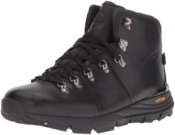 Danner Men's Mountain 600 4.5x22 Hiking Boot, Black