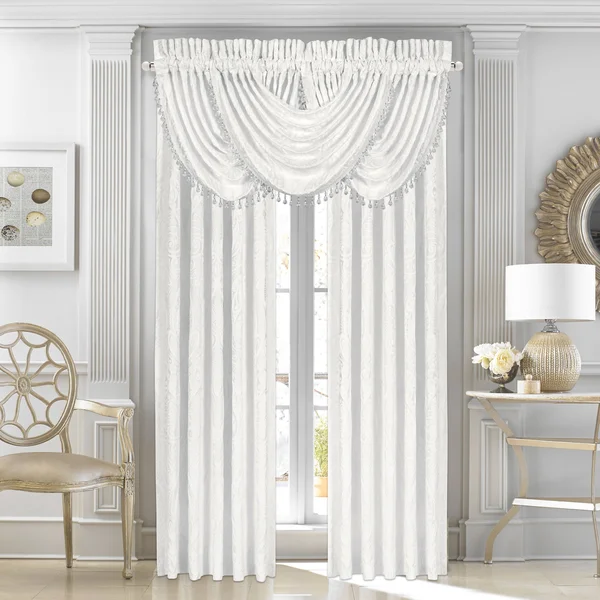 J Queen New York Bianco Comforter Set - White - Queen