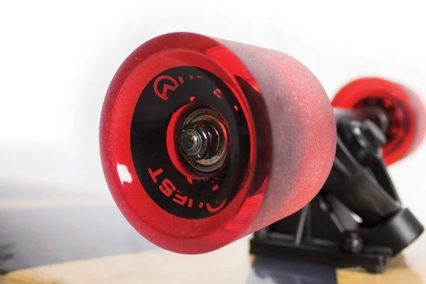 Quest Qt-nsc44c The Super Cruiser The Original Artisan Bamboo and Maple 44x22 Longboard Skateboard