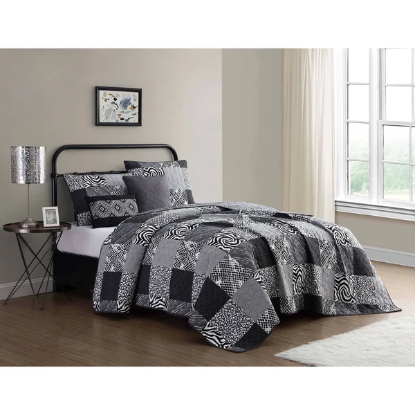 Lola Ziva Animal Printed Patchwork Quilt Set - Size: Twin, Black