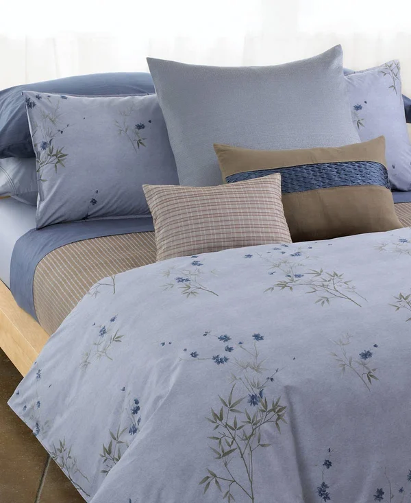 Calvin Klein Bamboo Flower Standard Sham Hyacinth