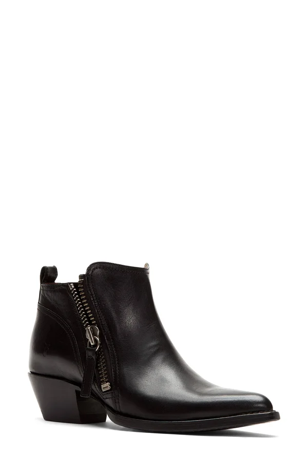 Frye, Sacha Moto Short, 6.5 US, Black