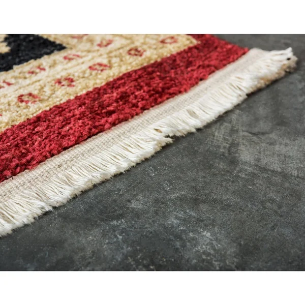 Unique Loom Freesia Edinburgh Area Rug - 5& x 8& Red