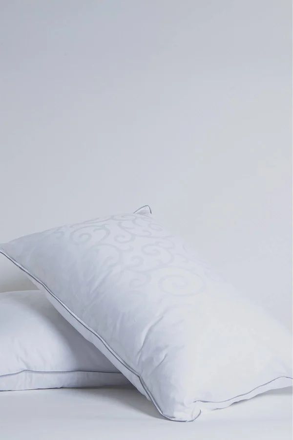 Allied White Candice Olson Down-Alternative Pillow Set Queen