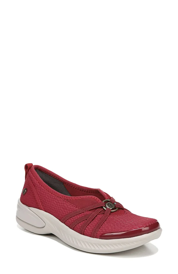 Bzees Women's Niche Slip On, Size: 7.5, Scarlet Mesh Fabric
