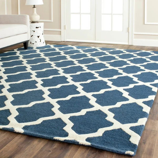 Safavieh Cambridge Ivory & Navy 8& x 10& Rug