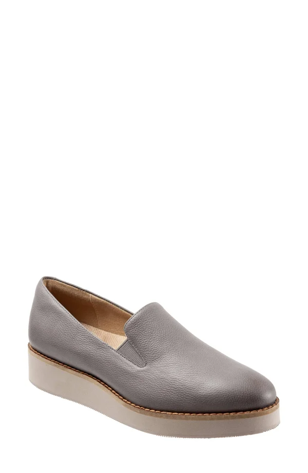 Women's Softwalk Whistle Slate - in Size 11