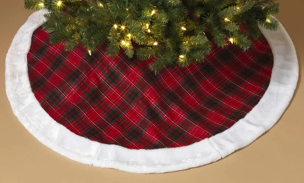 Gerson Red Plaid 48 inch Christmas Tree Skirt with Fur Border Holiday Decoration New
