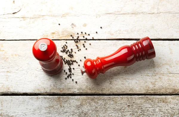 Le Creuset Flame Salt and Pepper Mill Set