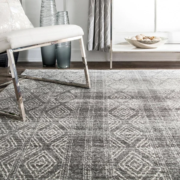 nuLOOM Sarina Diamonds Dark Grey 4& x 6& Area Rug