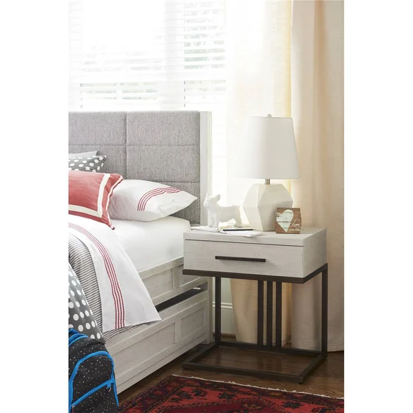 Smartstuff Modern Spirit Nightstand