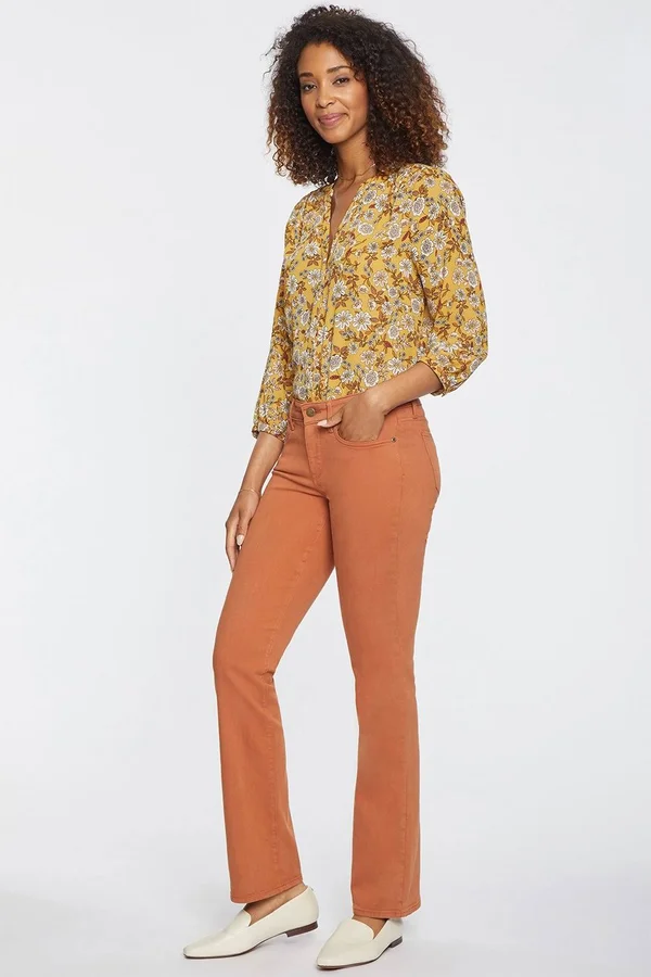 Nydj Marilyn Straight Leg Stretch Jeans, Size 6 in Walnut at Nordstrom