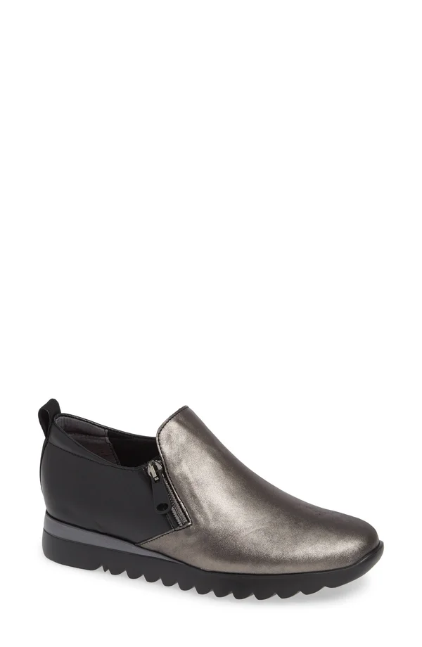 Munro Women's Kit, Black Metallic/Black Calf Size: 8.5 N