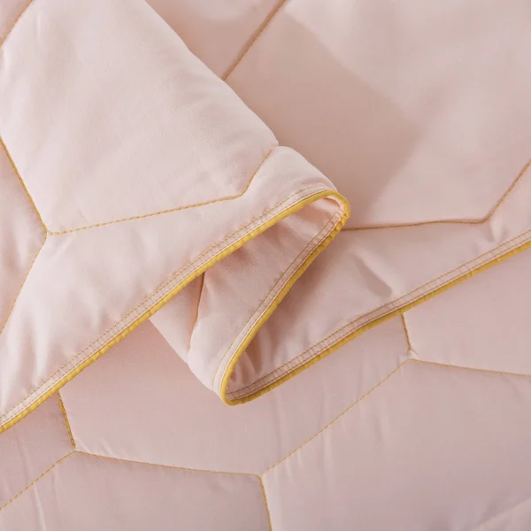 Dream on Honeycomb Down-Alternative Blanket - Grey, Twin
