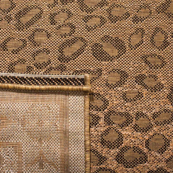 5&3x22 x 7&7x22 Rectangular Area Rug - Green, Safavieh