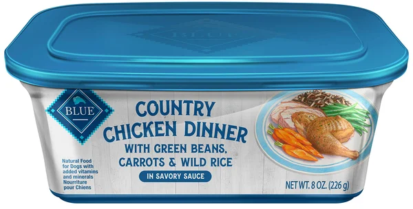 Blue Buffalo Country Chicken Dinner with Green Beans, Carrots and Wild Rice Dog Food Tray 8oz, Case of 8