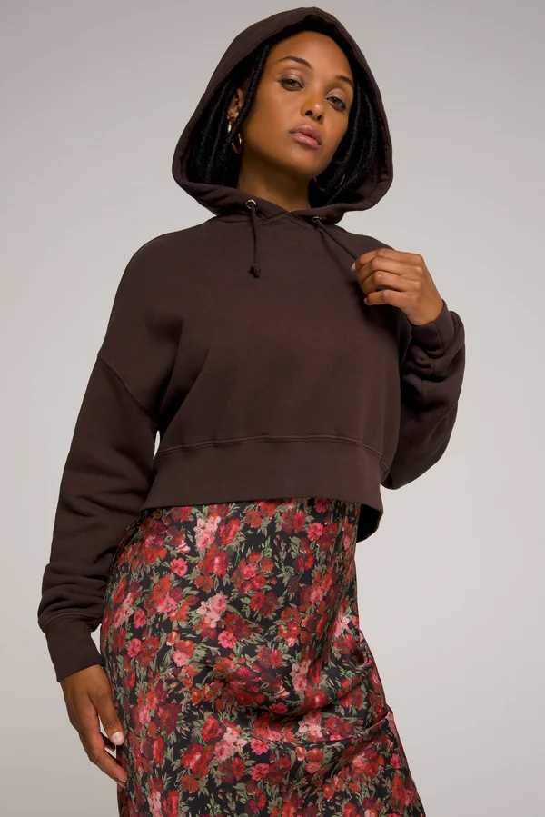 Good American Cool Crop Hoodie - Size 1 in Coffee001 at Nordstrom