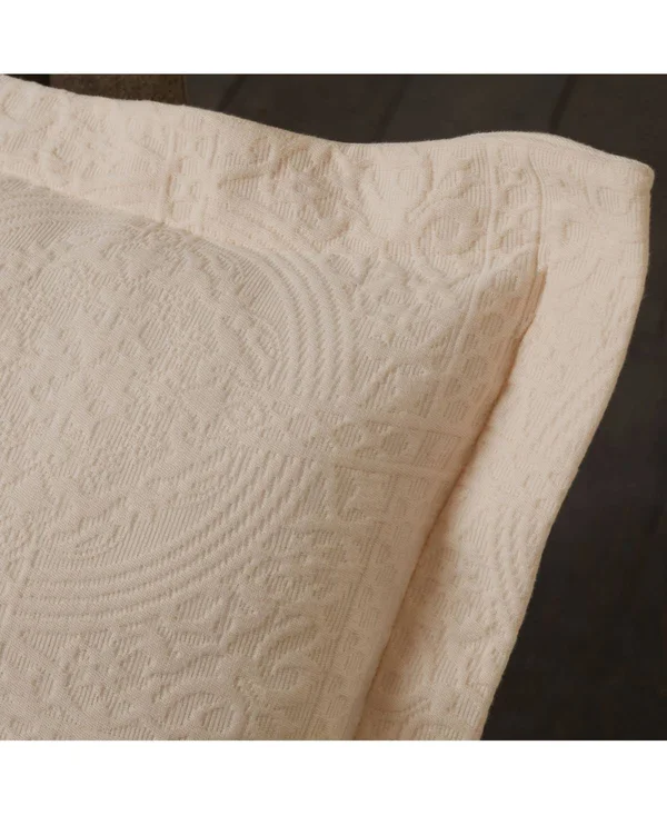 Superior 100% Premium Cotton Oversized Medallion Pattern All-Season Bedspread King Black