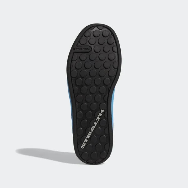 Five Ten Freerider Pro Women's Flat Shoe: Carbon/Shock Cyan/Black 10.5