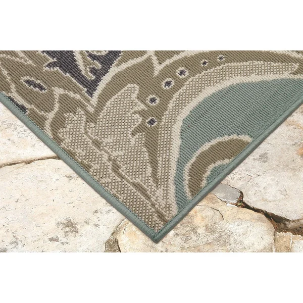 Liora Manne Riviera Ornamental Leaf Outdoor Rug (7&10x22 x 9&10x22 - Red)
