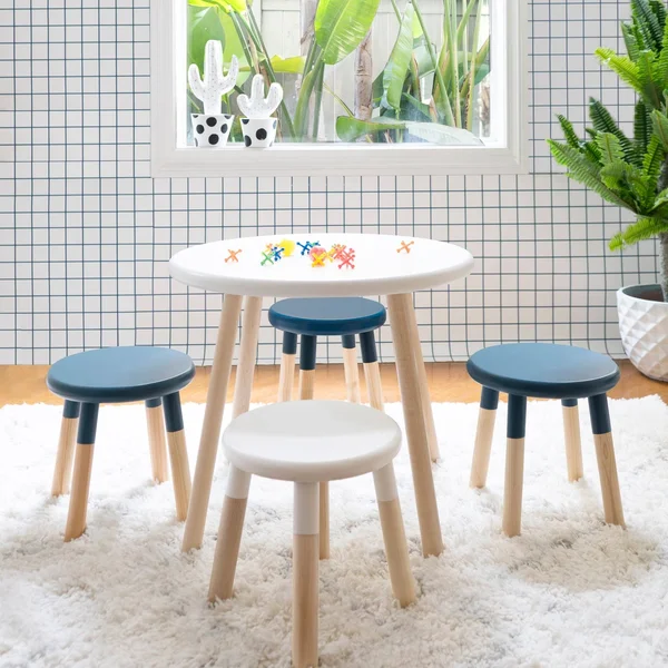 Peewee Round Kids Table, Walnut/Mint, 23.5x22 Small