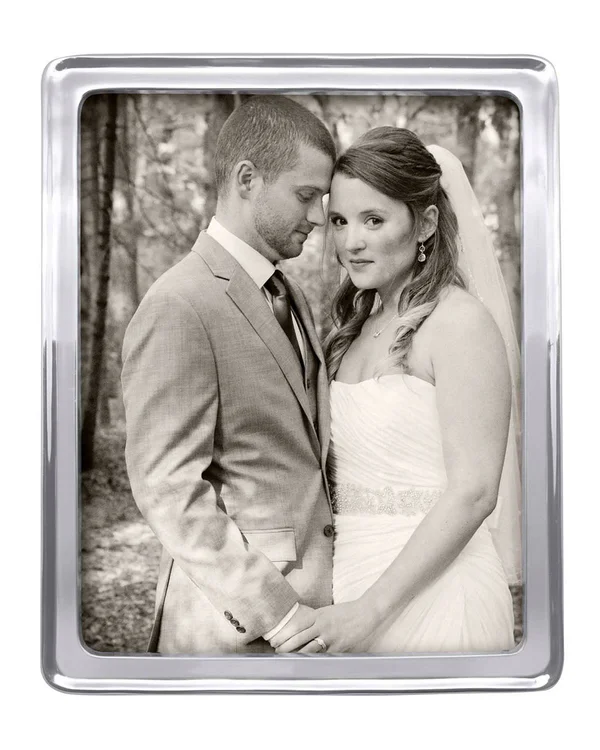 Mariposa Signature 8x10 Frame