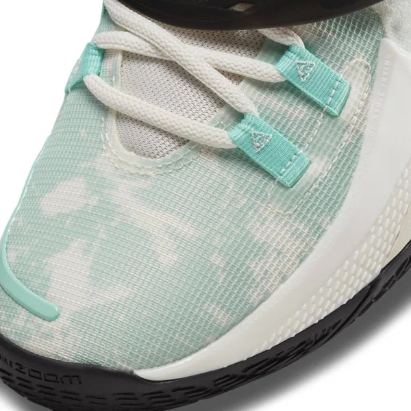 Nike Kyrie Low 3 Basketball Shoes in Grey - Size: 3.5, CJ1286-101