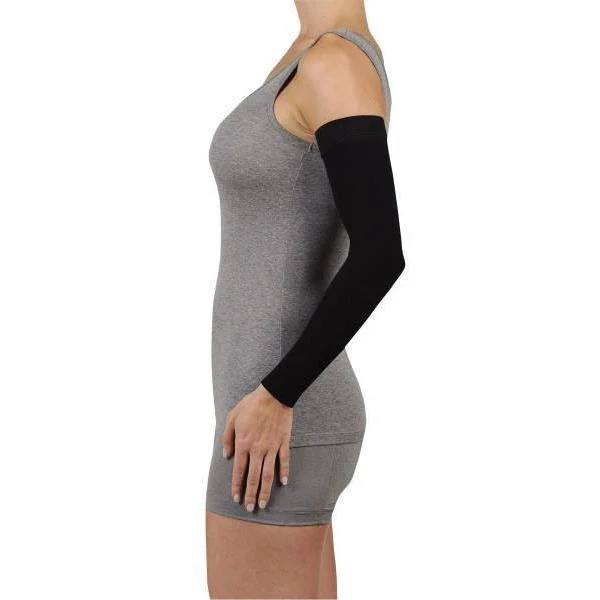 Juzo 2000MXCGRSB06 VI Soft Max 15-20 mmHg Armsleeve with Regular Silicone Border - White, VI