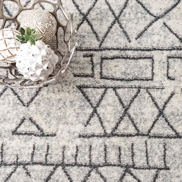 nuLOOM Bexley Faded Banded Tribal Area Rug - 6& 7x22 x 9& - Beige