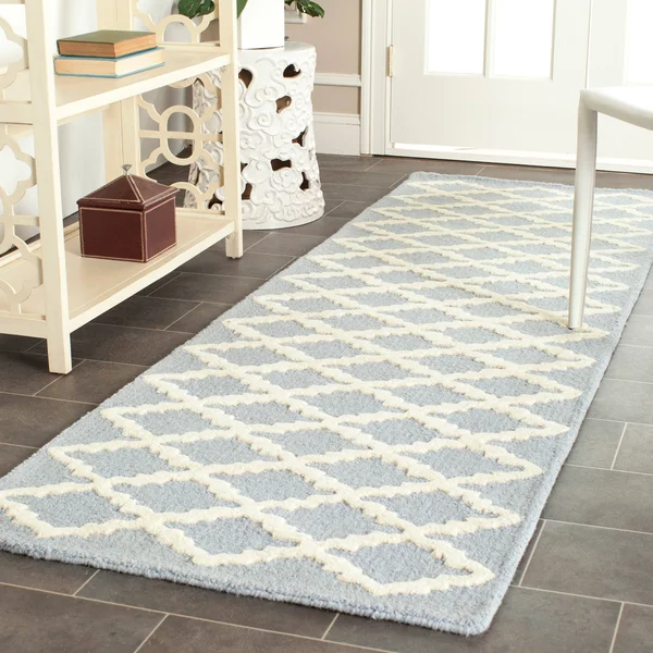 Safavieh Cambridge Navy & Ivory 2&-6x22 x 8& Rug